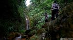 Napak Tilas Curug Cikoneng TKP Ditemukannya Gibran di Gunung Guntur
