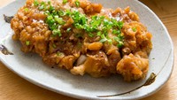 Chicken nanban atau paha ayam goreng tepung ini rasanya juicy renyah. Disiram dengan saus yang manis rasanya makin enak. Membuatnya juga tak sulit, ikuti saja petunjuk resep ini. Foto: iStock