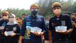 Sandiaga Lepas Tukik di Desa Wisata Pantai Serang