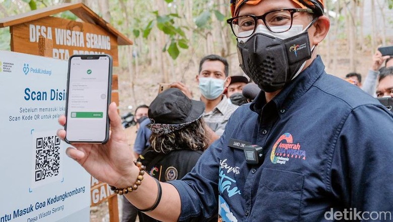 Sandiaga Uno di Desa Serang Blitar Sandiaga Uno di Desa Serang Blitar