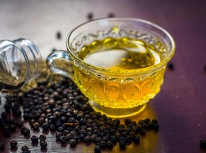5 Manfaat Air Lada Hitam, Minuman yang Bisa Perkuat Imun Tubuh