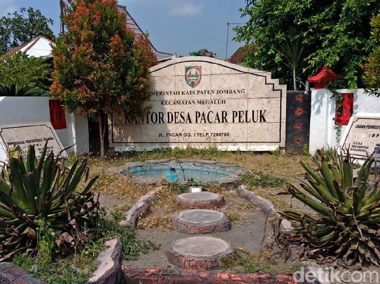 Ini Adalah Desa Pelukan Kekasih
