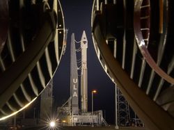 Foto NASA Kirim Lucy, Cari Rahasia Penciptaan Alam Semesta