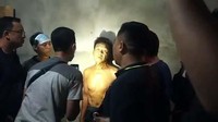 Kasus ini mencuat setelah warga menemukan mayat wanita di semak-semak Simpang Petani, Kelurahan Beringin Jaya, Pagar Alam, sekitar pukul 10.00 WIB, Minggu (17/10). Mayat itu ditemukan dalam karung dengan kondisi lebam.