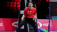 Adapun perubahan terjadi di sektor tunggal putra. Jonatan Christie peringkatnya turun satu tingkat ke posisi 8. AFP/CLAUS FISKER