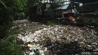 Permasalahan sampah di tersebut sudah bertahun-tahun dan tak kunjung tuntas.