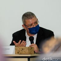 Seminar bertemakan peran politik luar negeri ASEAN dalam menghadapi tantangan global digelar di Jakarta. Menlu Malaysia YB Dato Saifuddin Abdullah hadir sebagai pembicara.