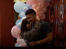 8 Momen Nikita Willy Umumkan Jenis Kelamin Anak, Digelar di Hotel Mewah