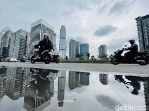 DKI Jakarta-Sebagian Wilayah Sumatra Berpotensi Hujan Lebat