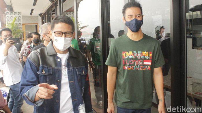 Sandiaga Uno meresmikan hotel baru Daniel Mananta