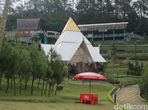 Murah Meriah Wisata Alam Cianjur-Anjing Mati Demi Wisata Halal