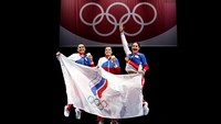 Kasus serupa pun pernah dialami Rusia hingga mencuri perhatian publik saat gelaran Olimpiade Tokyo 2020 lalu. Pengadilan Arbitrase Olahraga menjatuhkan sanksi final kepada Rusia, terkait kasus dopingnya. Negeri Beruang Merah dibekukan 2 tahun dari dunia olahraga. Dilansir AP, Pengadilan Arbitrase OIahraga atau Court of Arbitration for Sport (CAS) memutuskan Rusia dihukum dua tahun kepada Rusia, yang dinilai bersalah karena gagal memberikan data tes narkoba otentik permintaan Badan Anti-Doping Dunia atau WADA. Getty Images/Elsa.