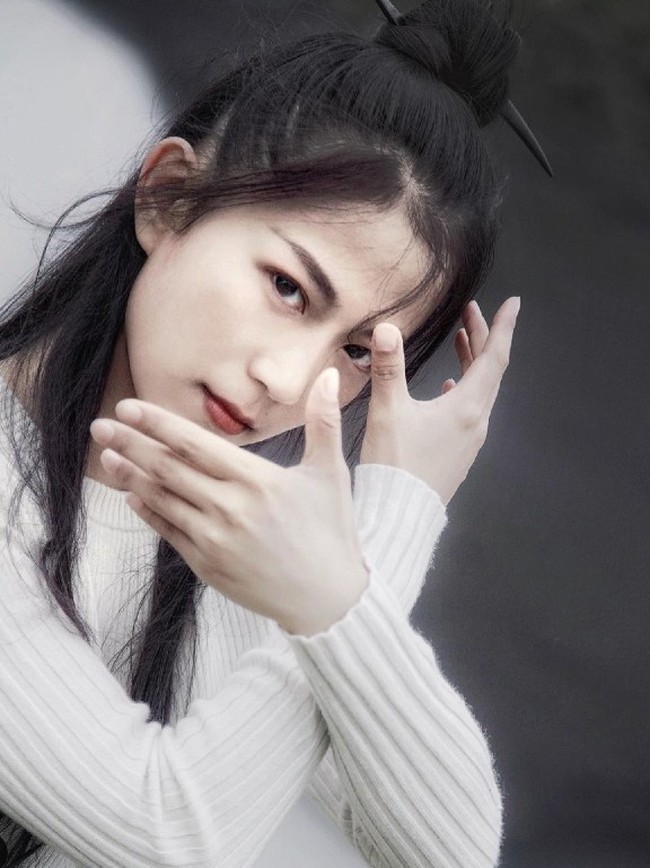 Ye Yongxiang mencuri atensi di media sosial karena kemampuannya dalam hal bela diri. Pada akun media sosialnya, komentar yang muncul sebagian besar berharap bisa belajar bela diri darinya. Foto: Dok. Instagram