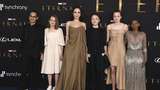 Most Pop: Gaya Zahara Jolie-Pitt Pakai Gaun Bekas Ibunya yang Jadi Sorotan