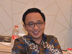 Gerindra Maafkan Ejekan Prabowo Bukan Lawan Ganjar Adian Napitulu