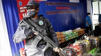 Selain sabu, BNN juga memusnahkan ganja seberat 113 kg.