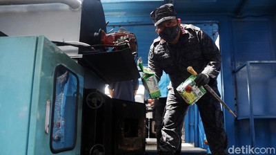 BNN Musnahkan 465 Kg Sabu dan 113 Kg Ganja