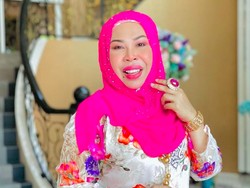 8 Foto Jutawan Malaysia Kontroversial, Sebut Batal Nikah karena Disantet