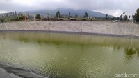 Untuk saat ini, harga tiket masuk ke Embung Bansari dibanderol Rp 5.000 per orang. Pengunjung rata-rata per minggu mencapai 500 orang. (Eko Susanto/detikTravel)