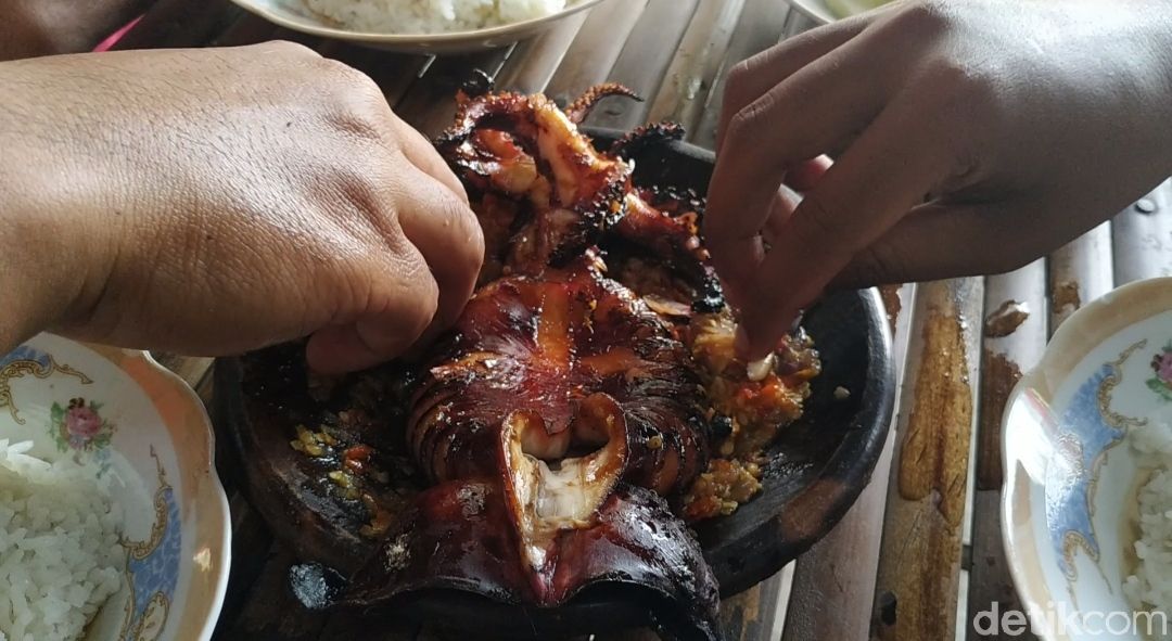 Geprek Gurita yang Pedas Gurih di Blitar, Jawa Timur