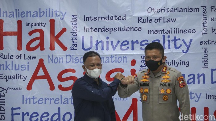 Ini Momen Propam Sambangi Komnas HAM Polri bersinergi dengan Komnas Ham untuk menyelesaikan berbagai masalah yang melibatkan penegak hukum dengan membuka aplikasi pengaduan untuk masyarakat.