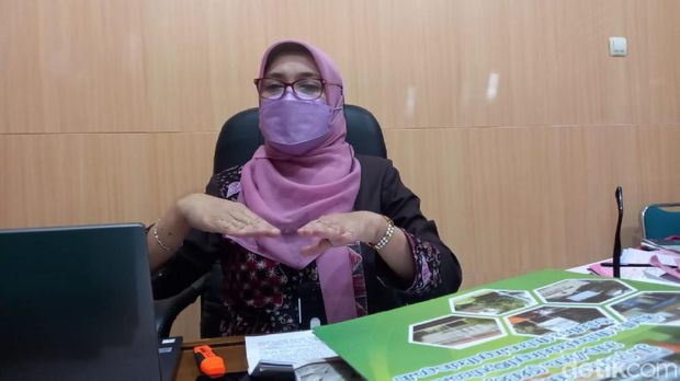 Kadinkes Kota Tegal dr Sri Primawati Indraswari