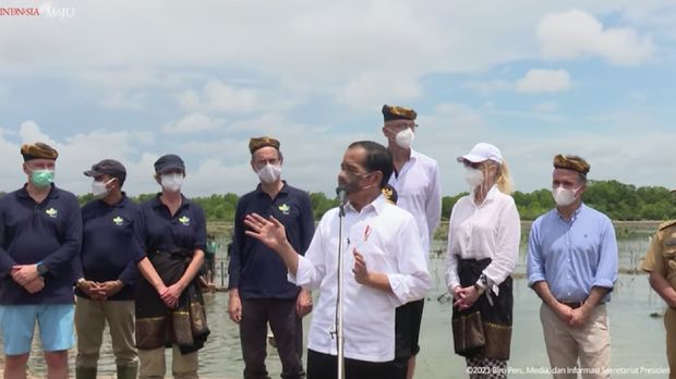 Keterangan Pers Presiden RI Setelah Melakukan Penanaman Pohon Mangrove, Tana Tidung, 19 Oktober 2021