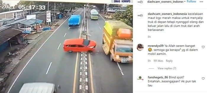 LCGC kecelakaan usai salip truk dari kiri