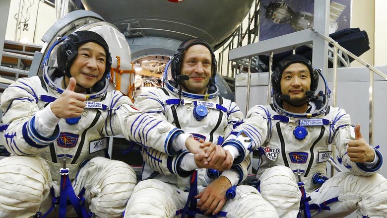 Space flight participant Yusaku Maezawa attends a training session ahead of the expedition to the International Space Station at the Gagarin Cosmonauts Training Center in Star City outside Moscow, Russia, Thursday, Oct. 14, 2021. A Japanese fashion tycoon whos booked a SpaceX ride to the moon is going to try out the International Space Station first. Yusaku Maezawa announced that hes bought two seats on a Russian Soyuz capsule. Hell blast off in December on the 12-day mission with his production assistant and a professional cosmonaut. (Shamil Zhumatov/Pool Photo via AP)
