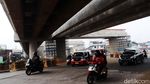Melihat Pemasangan Girder Akses Tol Padaleunyi-Cisumdawu
