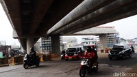 Nantinya girder ini akan menghubungkan akses Tol Padaleunyi menuju Tol Cisumdawu.