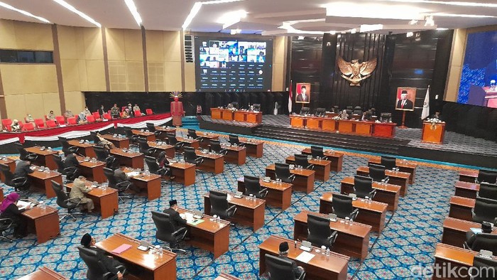 Paripurna DPRD DKI Jakarta.
