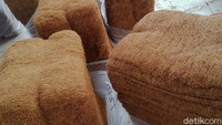 Harga tembakau yang dijual tergantung klasifikasinya dari mulai dari tembakau kelas 1 untuk yang termahal sampai tembakau kelas 4 untuk tembakau termurah.