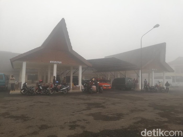 Mengenal Melihat Aktivitas Pasar Tembakau Tanjungsari Sumedang