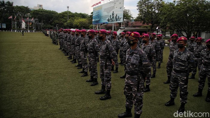 Sebanyak 220 personel nakes TNI AL dikerahkan sebagai wujud komitmen TNI untuk mempercepat program vaksinasi nasional keseluruh wilayah Indonesia.