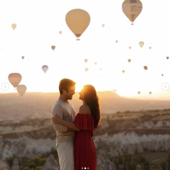 Melalui akun Instagramnya yang memiliki lebih dari 4 juta followers, Renata Notni beberapakali memperlihatkan kemesraannya dengan Diego Boneta. Diego populer di Meksiko sebagai aktor dan penyanyi. Dia pernah membintangi film Hollywood, Rock of Ages bersama Tom Cruise. Foto: Dok. Instagram @rennotni