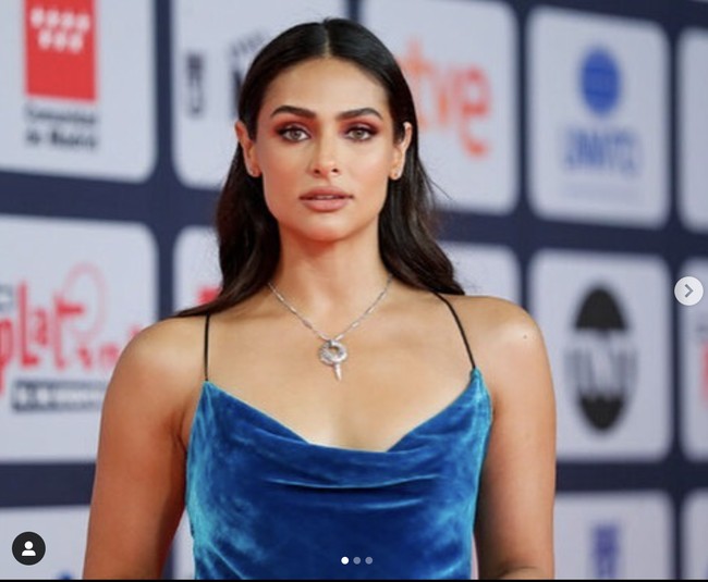 Renata Notni pernah menjadi nominasi wanita tercantik di dunia TC Candler pada 2018. “RENATA NOTNI 🇲🇽 -- Official Nominee for The 100 Most Beautiful Faces of 2018!” demikian yang tertulis pada unggahan akun Instagram @tccandler. Foto: Dok. Instagram @rennotni