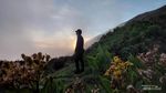 Terpesona Sunset Terindah di Atap Sumatera
