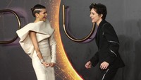Chemistry Zendaya dan Timothée Chalamet di depan dan belakang layar selalu menyenangkan untuk disaksikan. (Foto: Getty Images/Lia Toby)