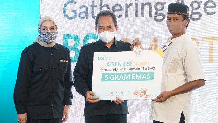 Bank Syariah Indonesia memperluas pangsa pasar di Aceh. Salah satunya, dengan meresmikan agen BSI Smart sebagai agen layanan keuangan tanpa kantor.