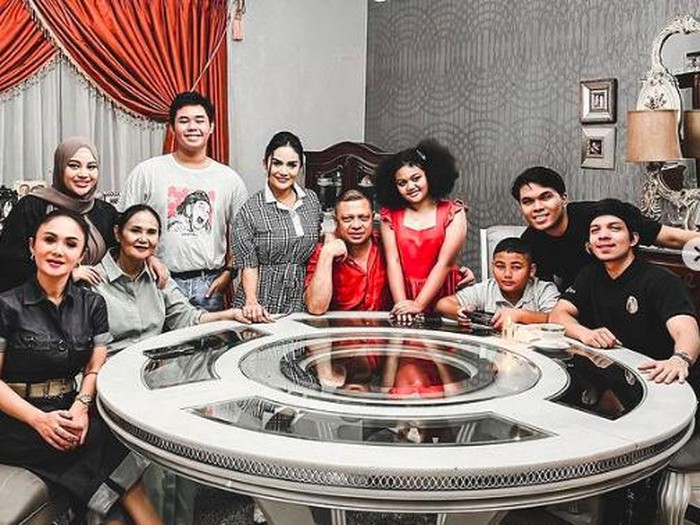 aurel hermansyah bertemu raul lemos dan krisdayanti