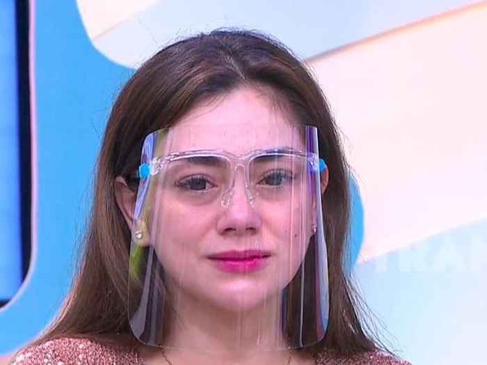 Celine Evangelista cerai dari Stefan William