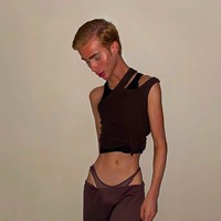 Bintang reality show The Only Way is Essex itu mengklaim bahwa dia seat dan bahagia dengan hidupnya. Joey pun membantah bahwa dia menderita kelainan makan. Foto: dok. Instagram