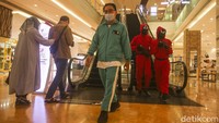 Anak-anak di bawah usia 12 tahun diperbolehkan untuk masuk ke tempat wisata di wilayah yang melaksanakan PPKM Level 2, dengan tetap menggunakan aplikasi peduli lindungi dan pendampingan orang tua.