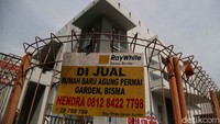 Diketahui, rumah-rumah tersebut dijual dengan harga yang bervariasi. Menurut keterangan warga untuk nilai NJOP dikawasan itu adalah sekitar 18- 20 juta per meter. Bahkan harga yang ditawarkan rumah di kawasan itu nilainya hingga Rp 5 milliar - Rp 8 Milliar.