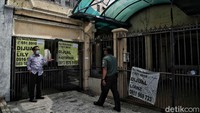 Sementara itu, menurut Colliers International Indonesia memproyeksikan fenomena penjualan rumah mewah akan terus terjadi sampai beberapa tahun ke depan, sepanjang belum selesainya pandemi COVID-19.