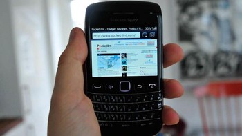 BlackBerry Bold 9790 Bellagio diluncurkan pada tahun 2011. Saat itu, Research in Motion yang menjadi produsennya berada di masa akhir puncak kejayaan, BlackBerry laris di banyak negara termasuk Indonesia. Foto: Pocket Lint