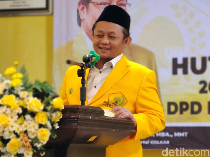 Partai Golkar berulang tahun ke-57. Ketua DPD Golkar Jatim M Sarmuji memantapkan dukungan kepada Airlangga Hartarto sebagai calon Presiden di 2024.
