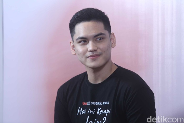 Irzan Faiq Irzan Faiq dan Prilly Latuconsina saat ditemui di kawasan Kemang.