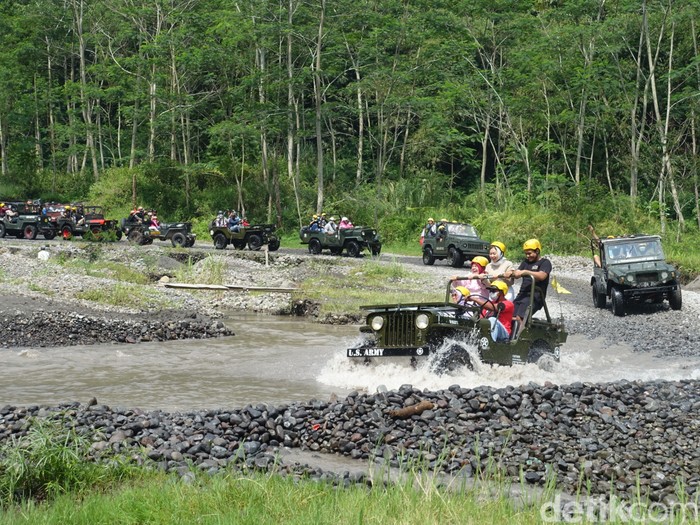 Jip Wisata Lereng Merapi